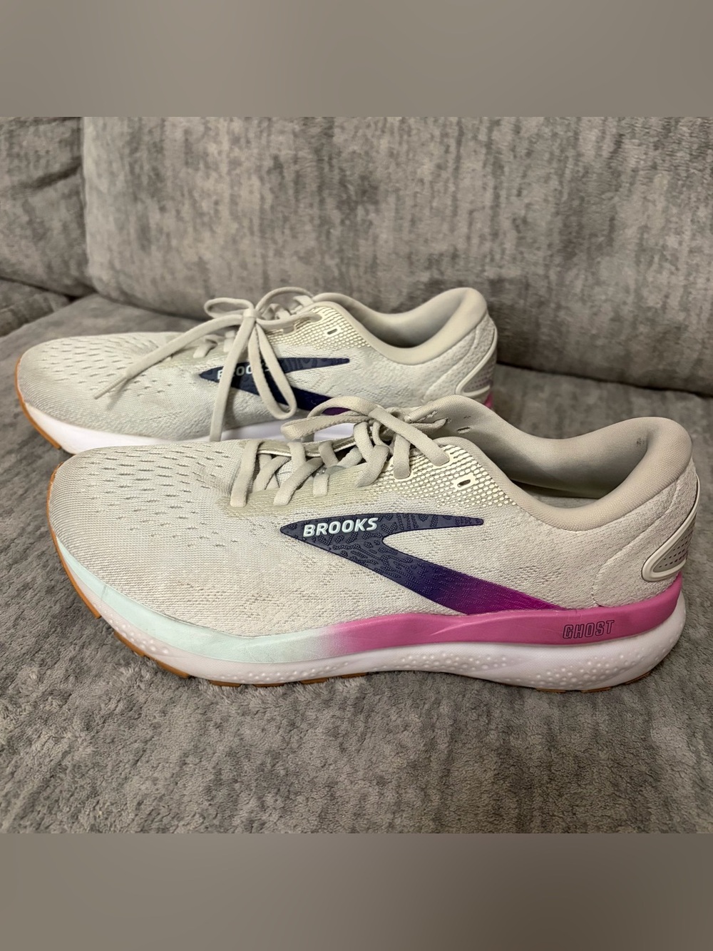 Brooks Women’s Ghost 16 Running Shoes White Gray Estate Blue Size 9 Athletic